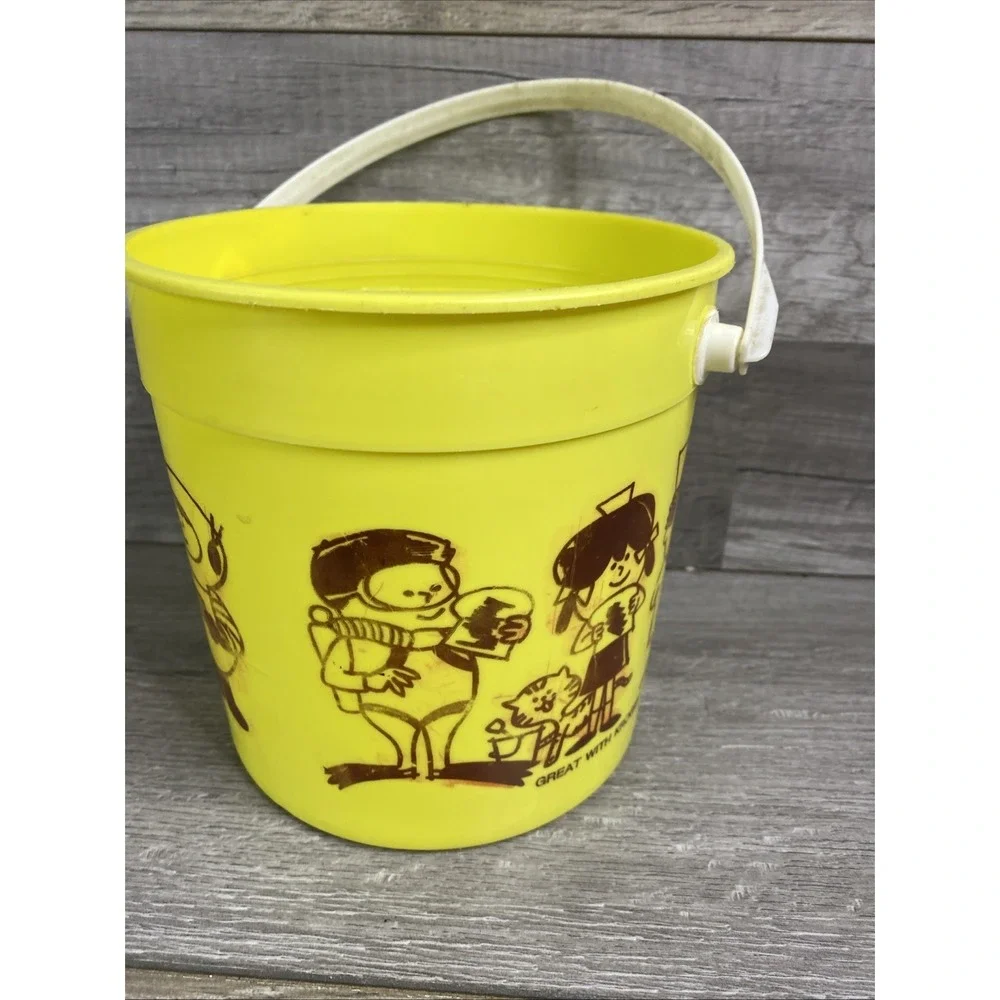 Vtg Kroger‎ Peanut Butter Sand Pail Yellow Kids Graphics 5 Pound Bucket No Lid